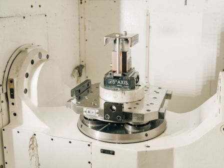 2022 Mazak Variaxis i-600 - Image 7