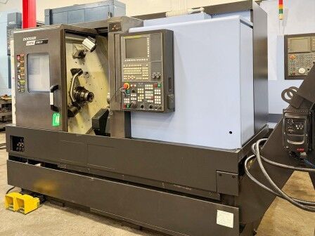 2017 Doosan Lynx 220LSYC - Image 4